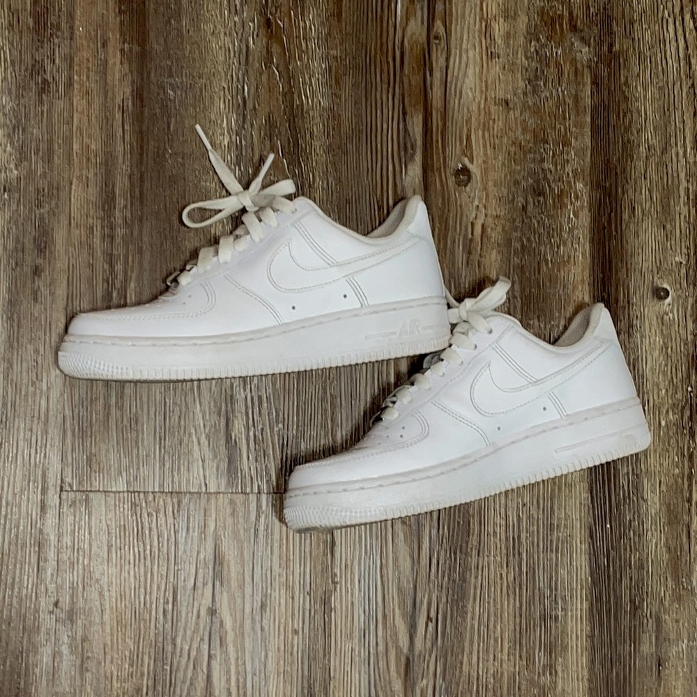 Size 6 White Air Force
